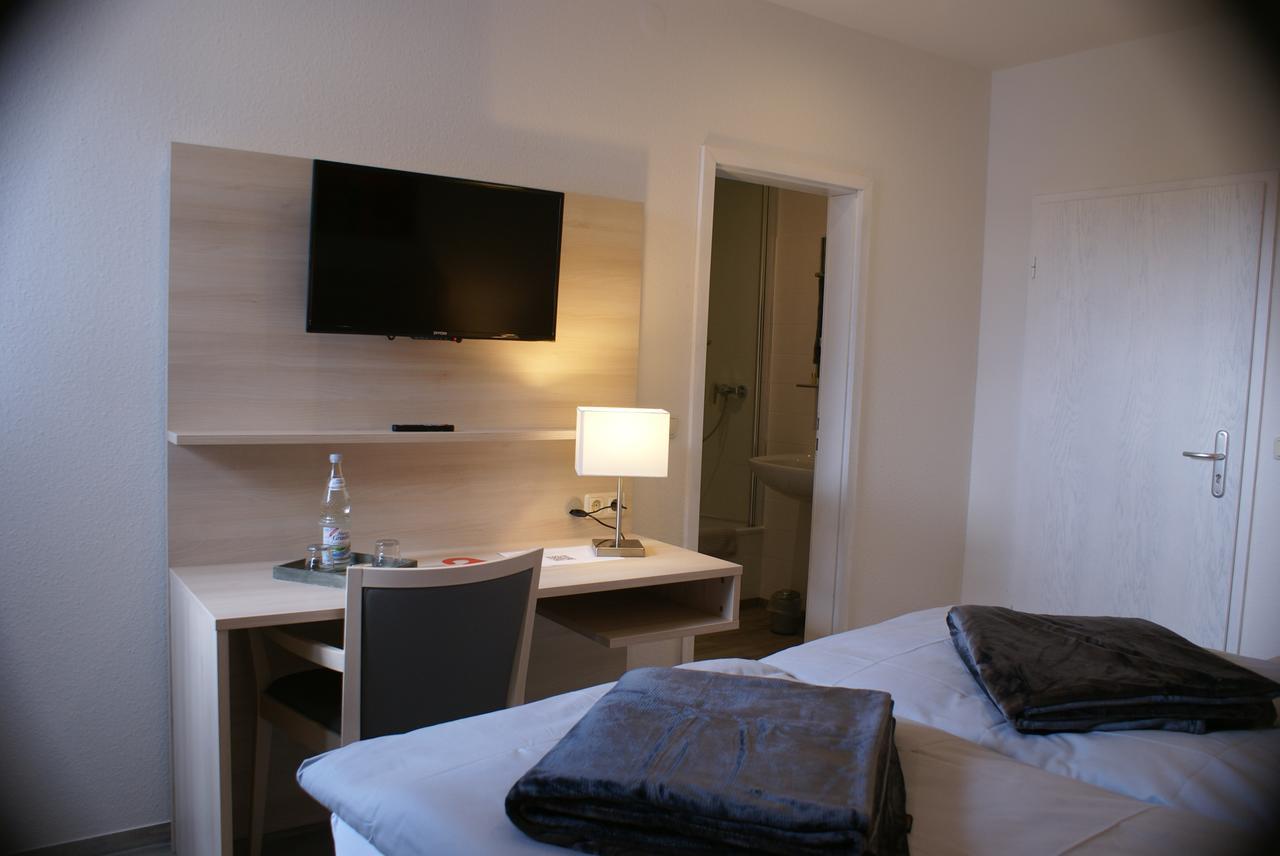Hotel Garni Alte Post Boffzen Buitenkant foto